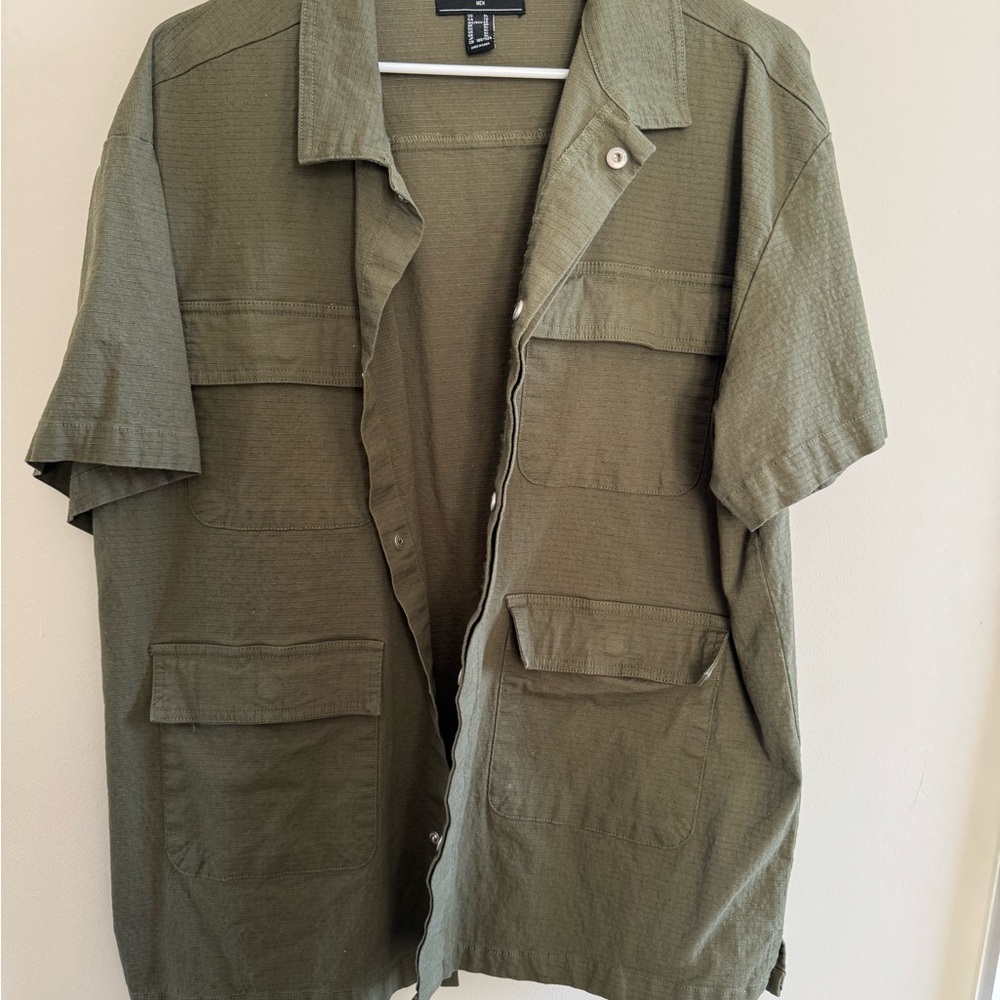 Forever 21 Men's Khaki Short Sleeve Jacket